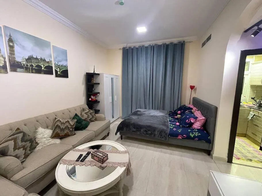 Lovely Rental Studio In Sharjah Near To Beach Apartment